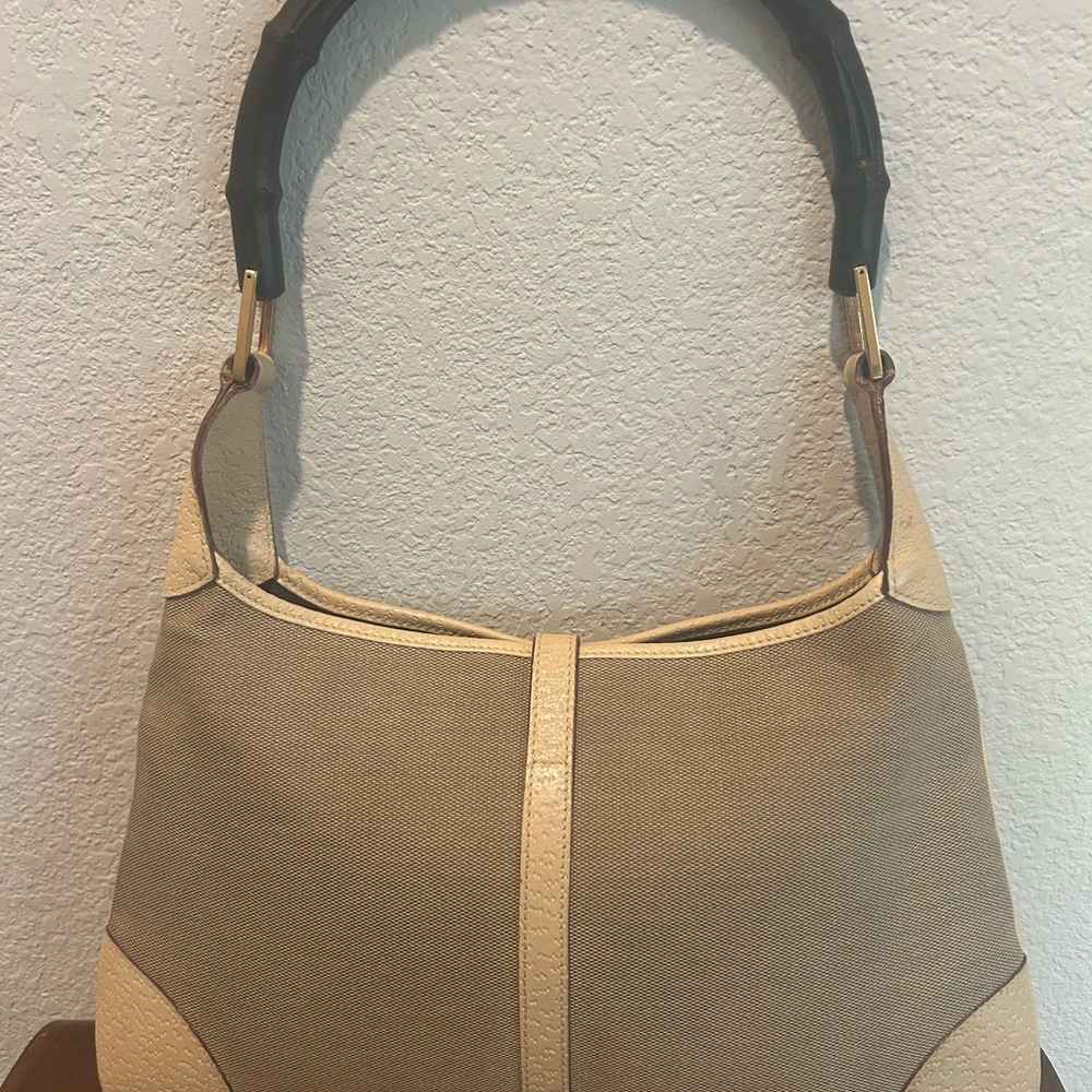 Gucci Jackie Beige Canvas Shoulder Bag with Bamboo Handle with COA - Picture 3 of 15